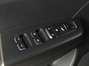 Kia  9
