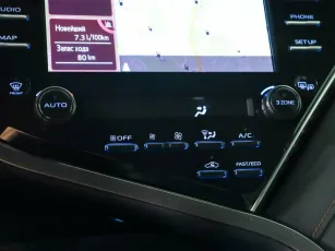 Toyota  11