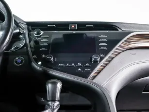 Toyota  8