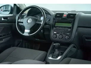 Volkswagen  10