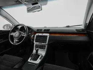 Volkswagen  9