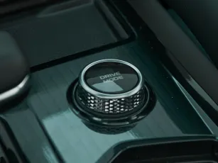 Geely  25