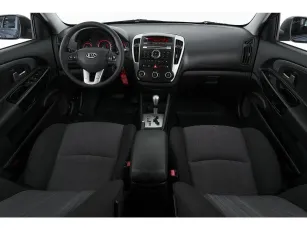 Kia  8