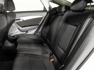 Hyundai  12