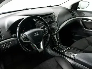 Hyundai  7