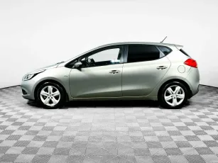 Kia  3