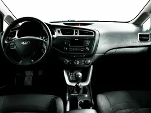 Kia  8