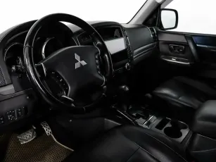 Mitsubishi  7