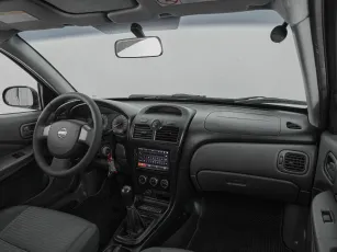 Nissan  9