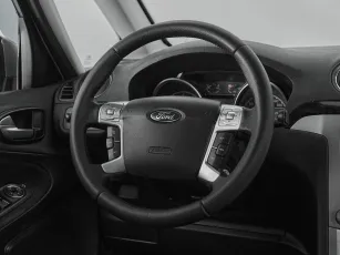 Ford  10
