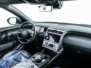 Hyundai  11