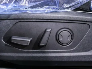 Hyundai  24