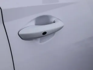 Hyundai  25
