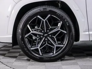 Hyundai  9