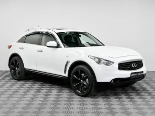 Infiniti  2