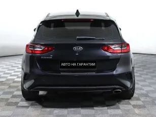 Kia  4