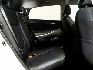 Hyundai  11