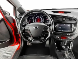Kia  12