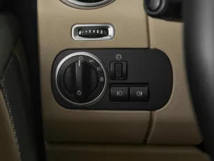 Land Rover  15