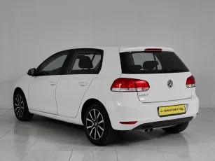Volkswagen  4