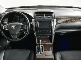Toyota  10