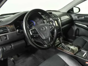 Toyota  11
