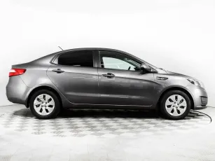 Kia  4