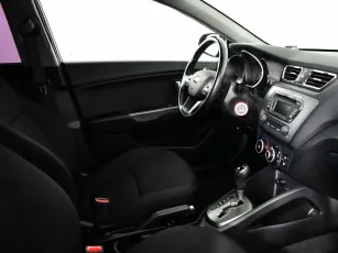 Kia  7