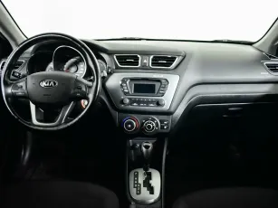 Kia  8