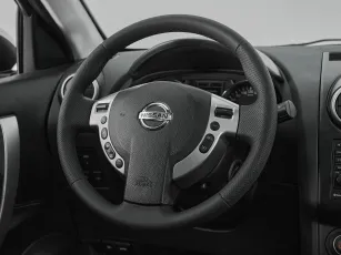 Nissan  10