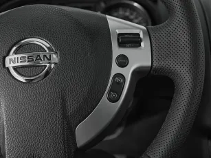 Nissan  12