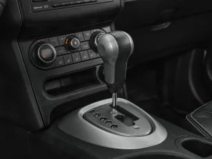 Nissan  17