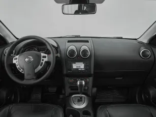 Nissan  8