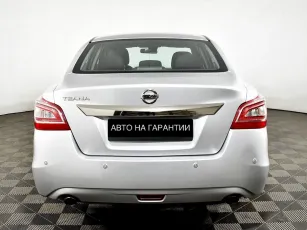 Nissan  4