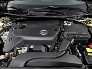 Nissan  6