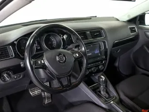 Volkswagen  10