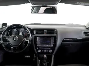 Volkswagen  9