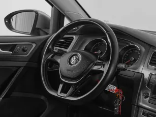 Volkswagen  10