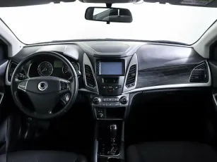 SsangYong  10