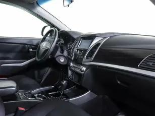 SsangYong  9