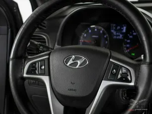 Hyundai  11