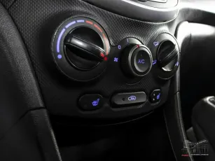 Hyundai  12