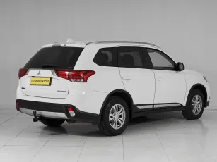 Mitsubishi  6
