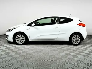 Kia  3