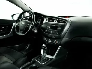 Kia  7