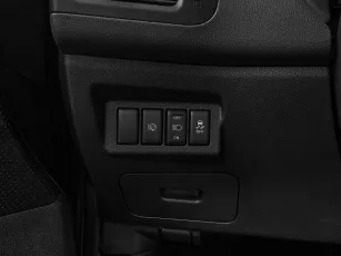 Nissan  14