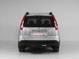 Nissan  4