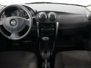 Nissan  6