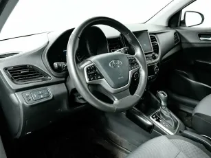 Hyundai  11