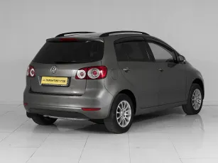 Volkswagen  6